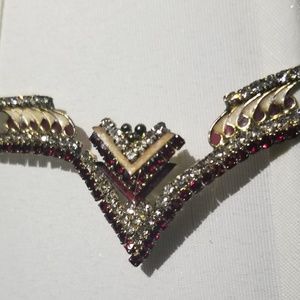 Red and Clear Gem Fashion Necklace